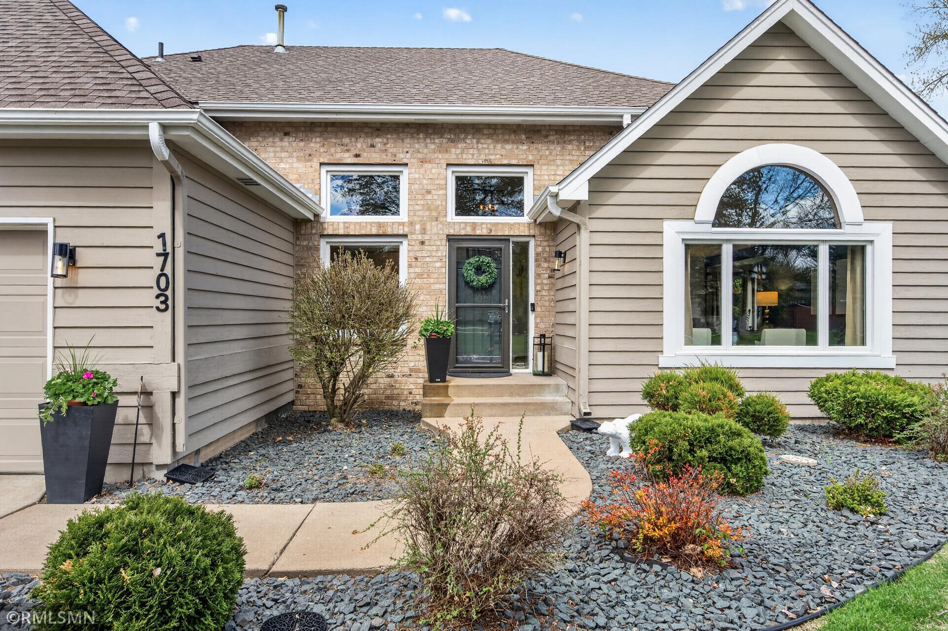 1703 Anderlie Lane W