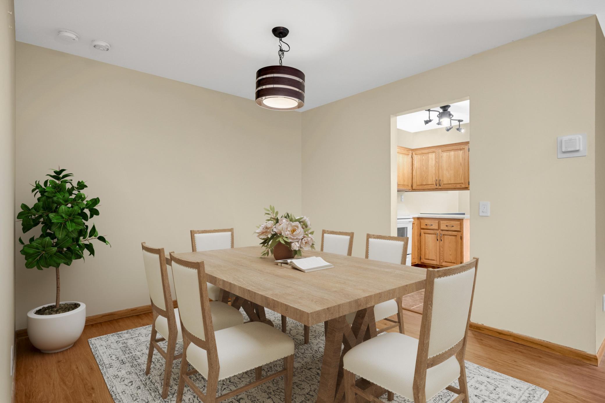 4361 Buckingham Court 1207