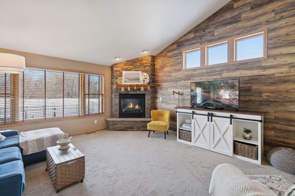 Photo of 1406 Oconnell Drive, Hastings, MN 55033 (MLS # 7016363)