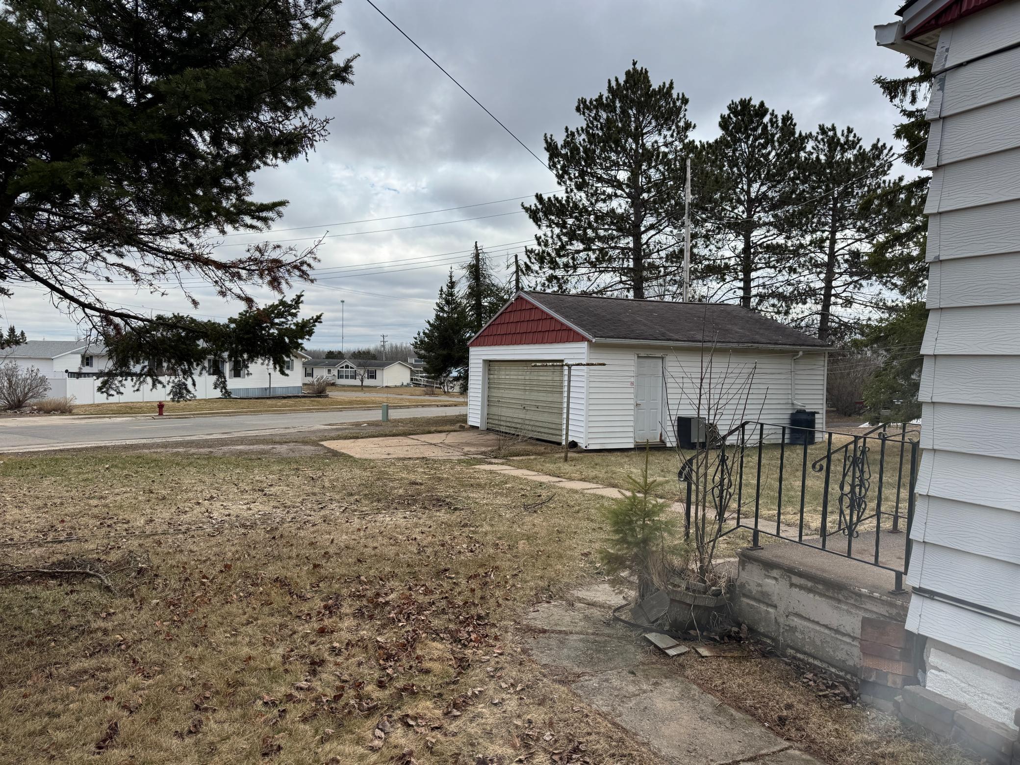 512 Memorial Drive