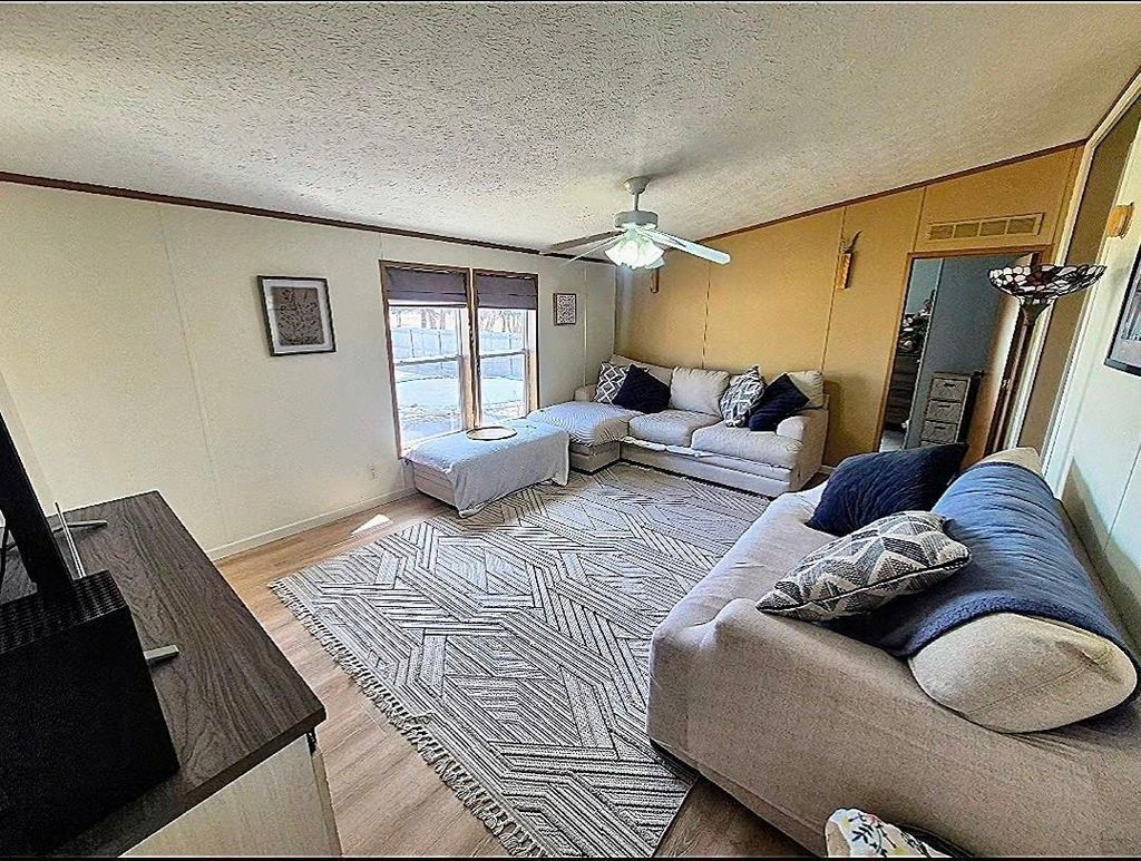 Photo of 116 3rd Street S, Gaylord, MN 55334 (MLS # 7060618)