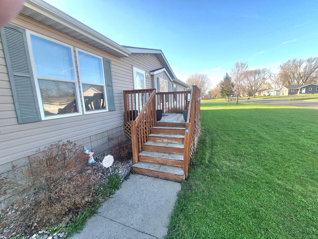 Photo of 116 3rd Street S, Gaylord, MN 55334 (MLS # 7060618)