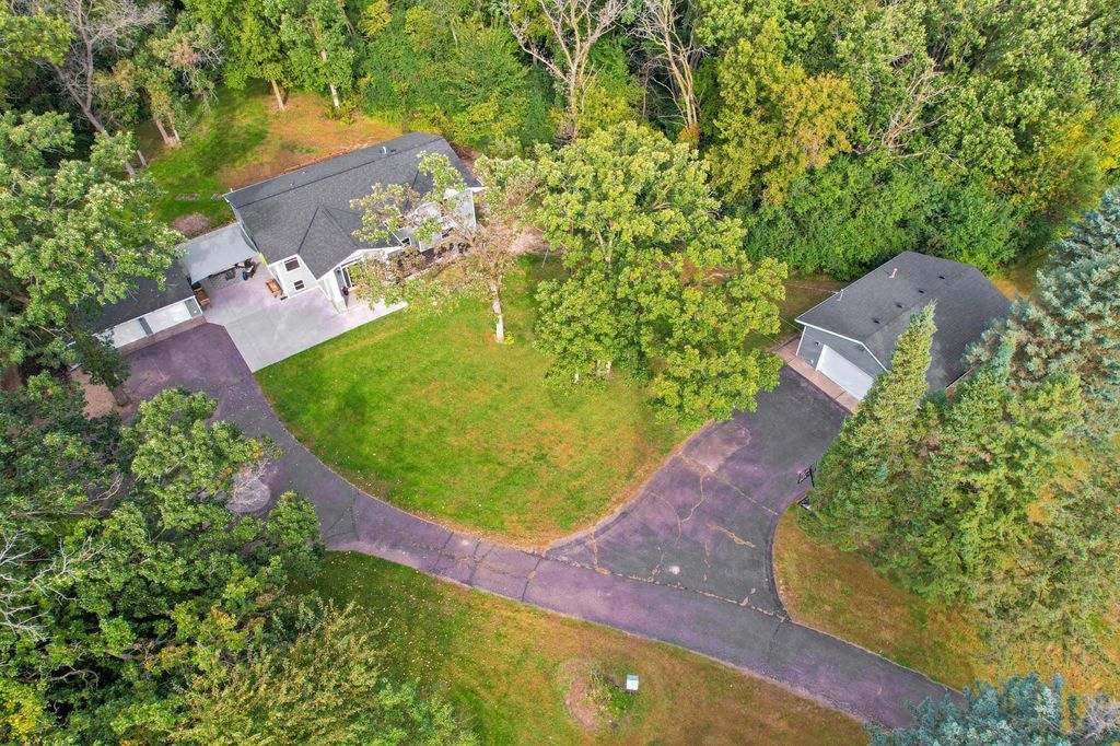 Photo of 8426 Kimbro Avenue S, Cottage Grove, MN 55016 (MLS # 7009664)