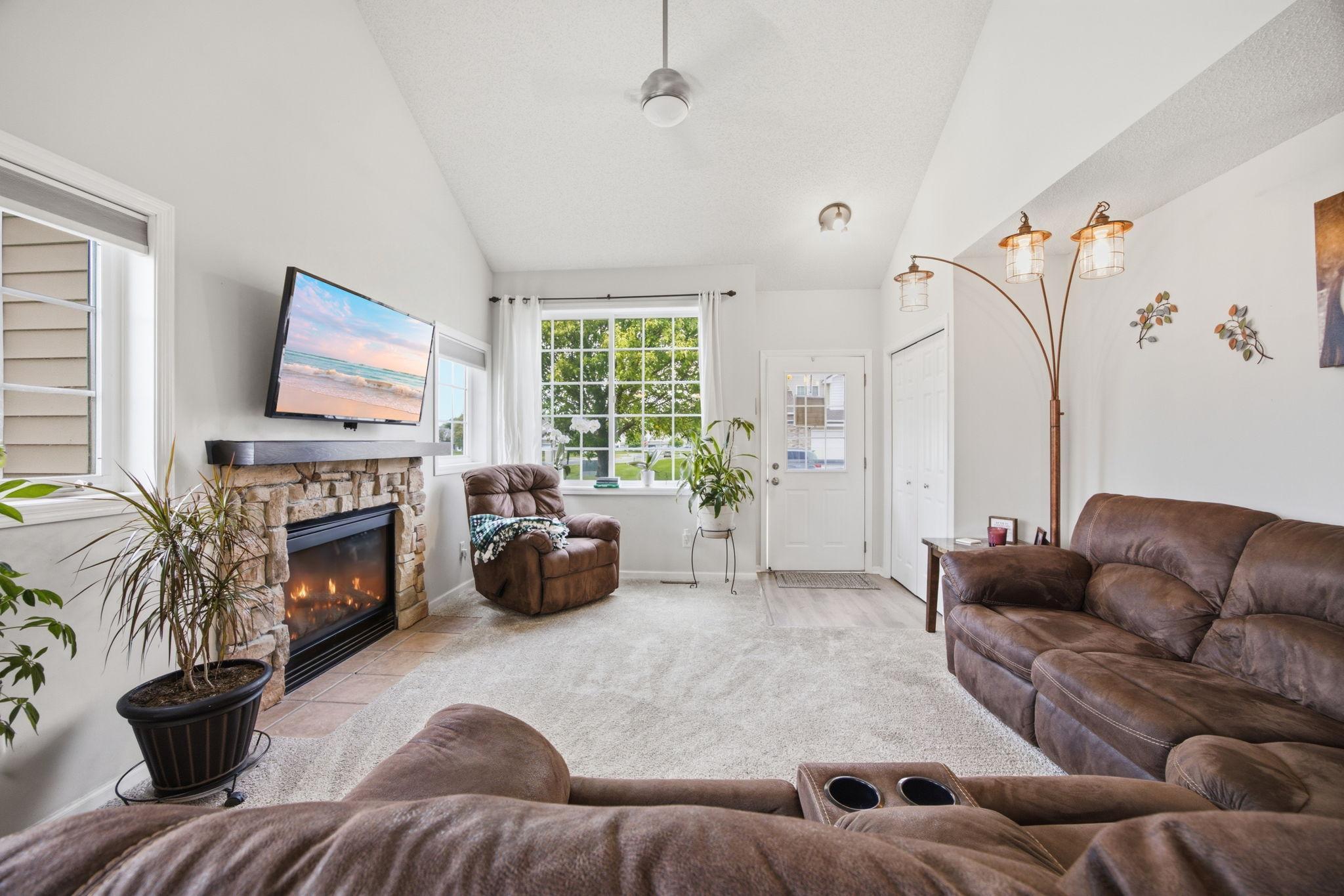 17530 Gillette Way 7052 - Photo 3