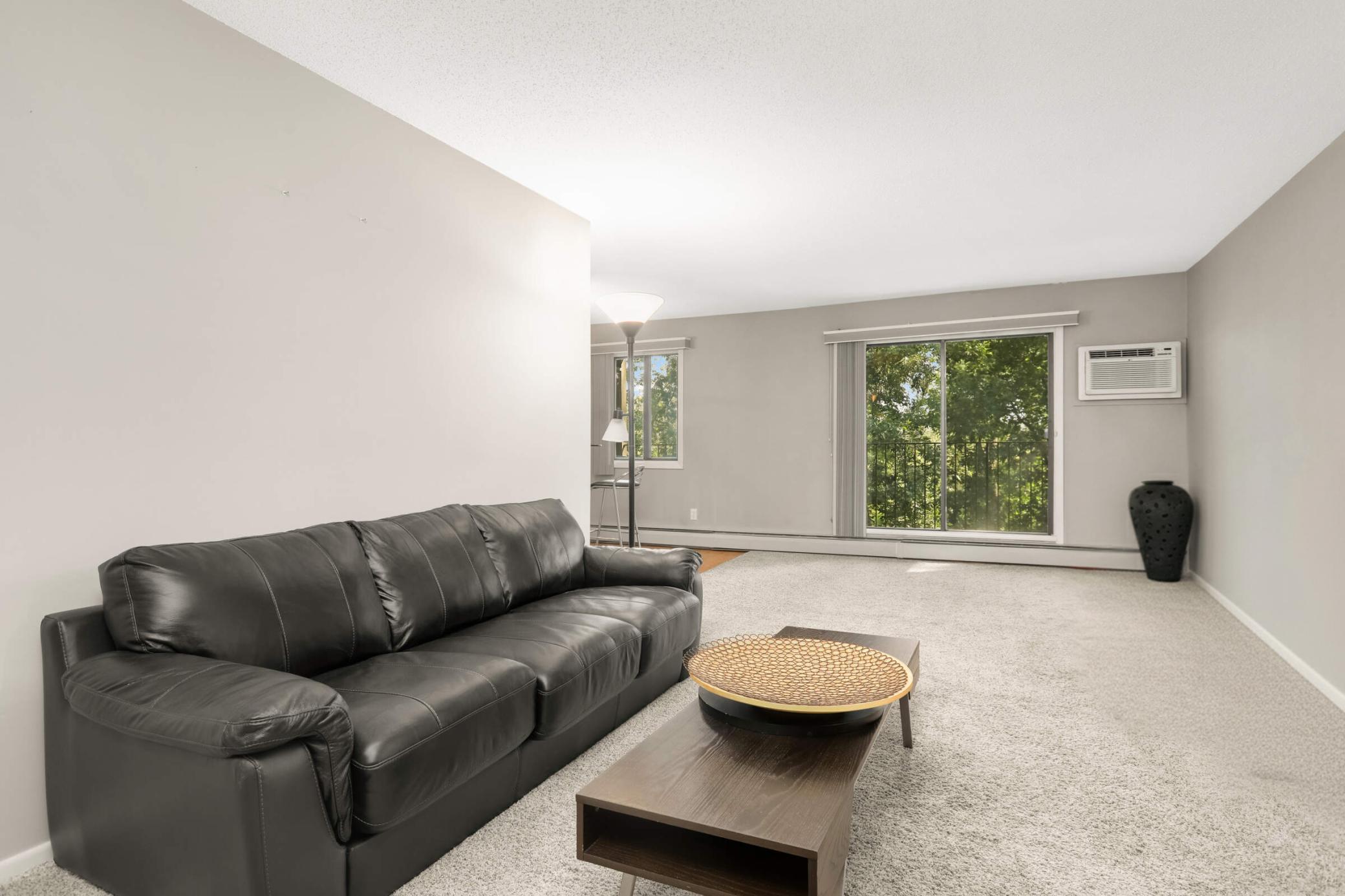 1304 W Medicine Lake Drive 202