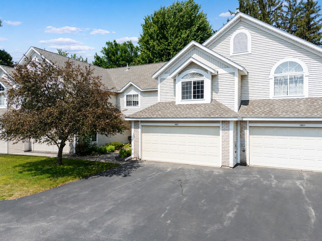 Photo of 1953 Waterford Place SW, Rochester, MN 55902 (MLS # 7122206)