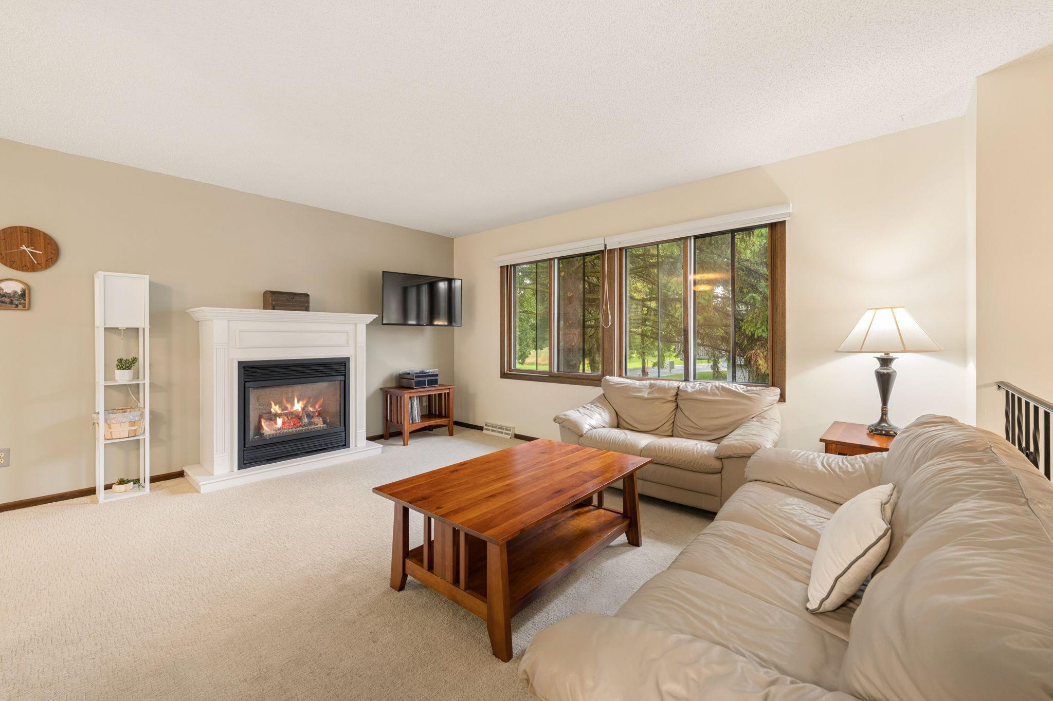 899 Lawnview Avenue