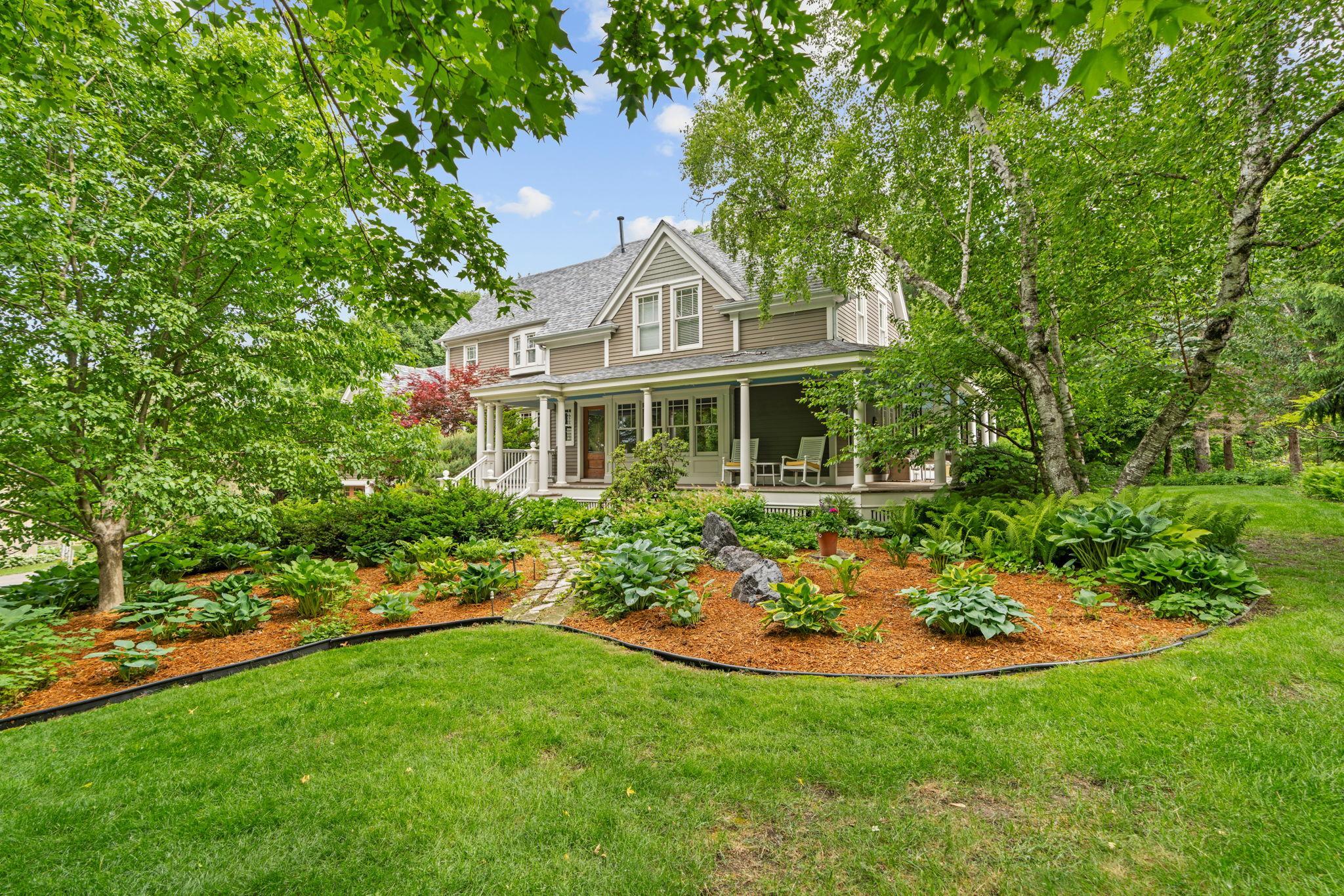 607 Ivy Falls Avenue