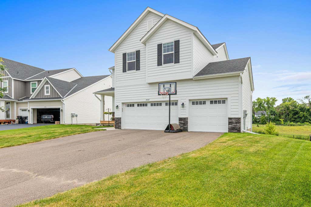 Photo of 14514 Snowy Owl Street NW, Anoka, MN 55303 (MLS # 7117728)