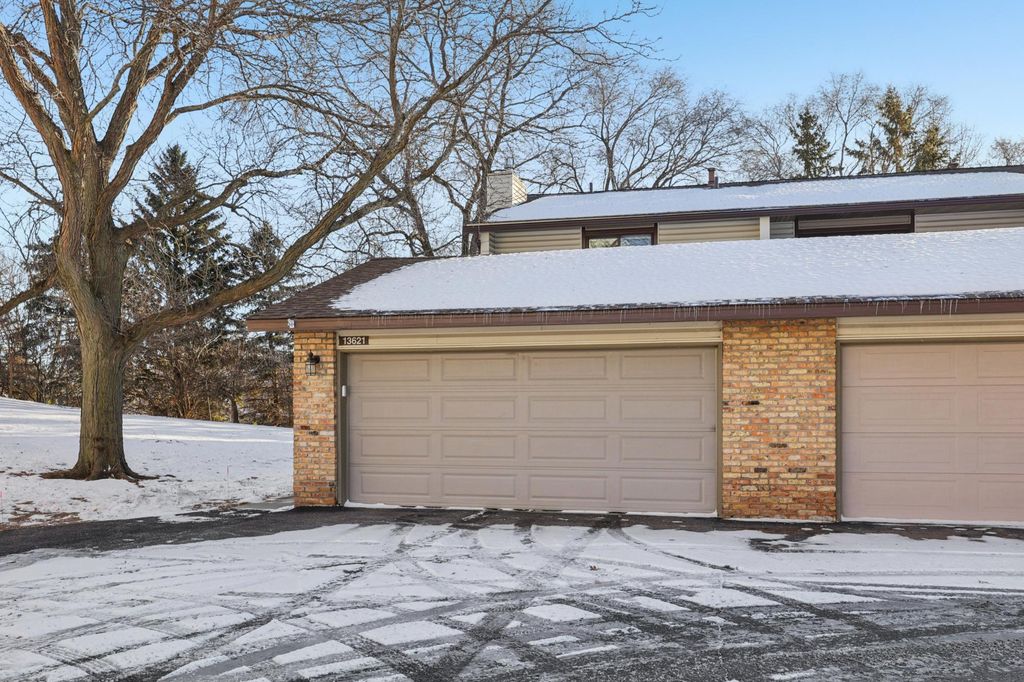 Photo of 13621 Heather Hills Drive, Burnsville, MN 55337 (MLS # 7001463)