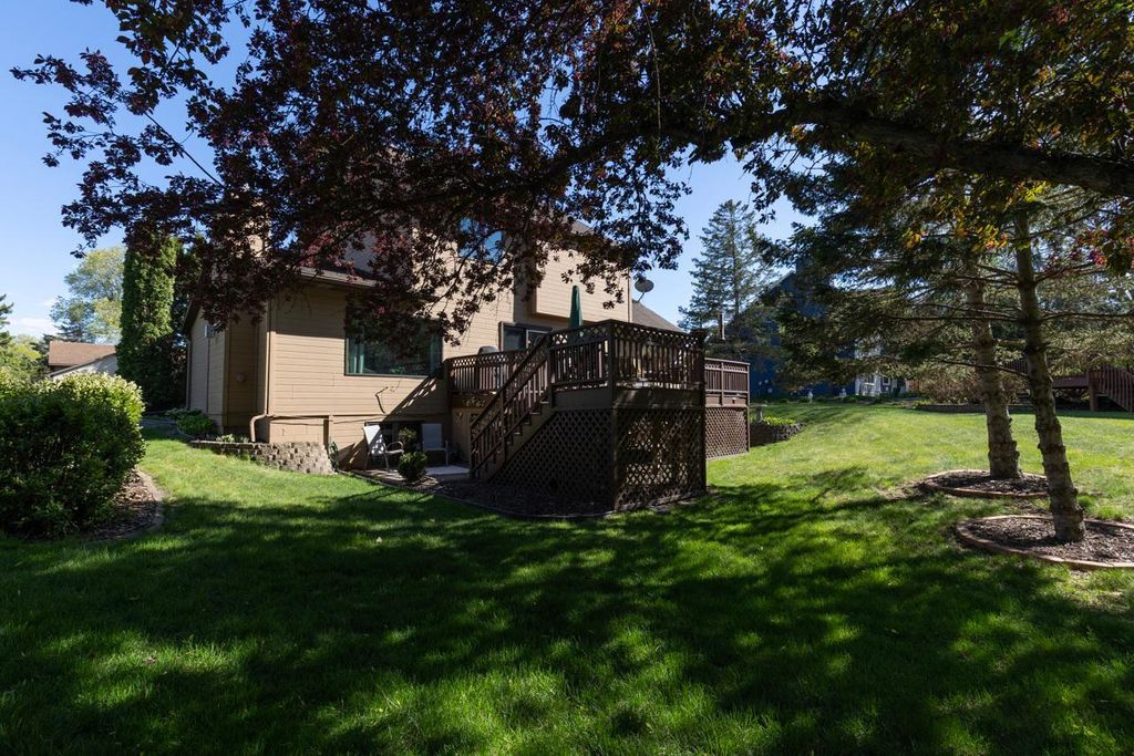 Photo of 17880 Liv Lane, Eden Prairie, MN 55346 (MLS # 7074956)