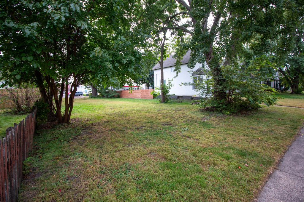 Photo of 2639 Jackson Street NE, Minneapolis, MN 55418 (MLS # 7068001)