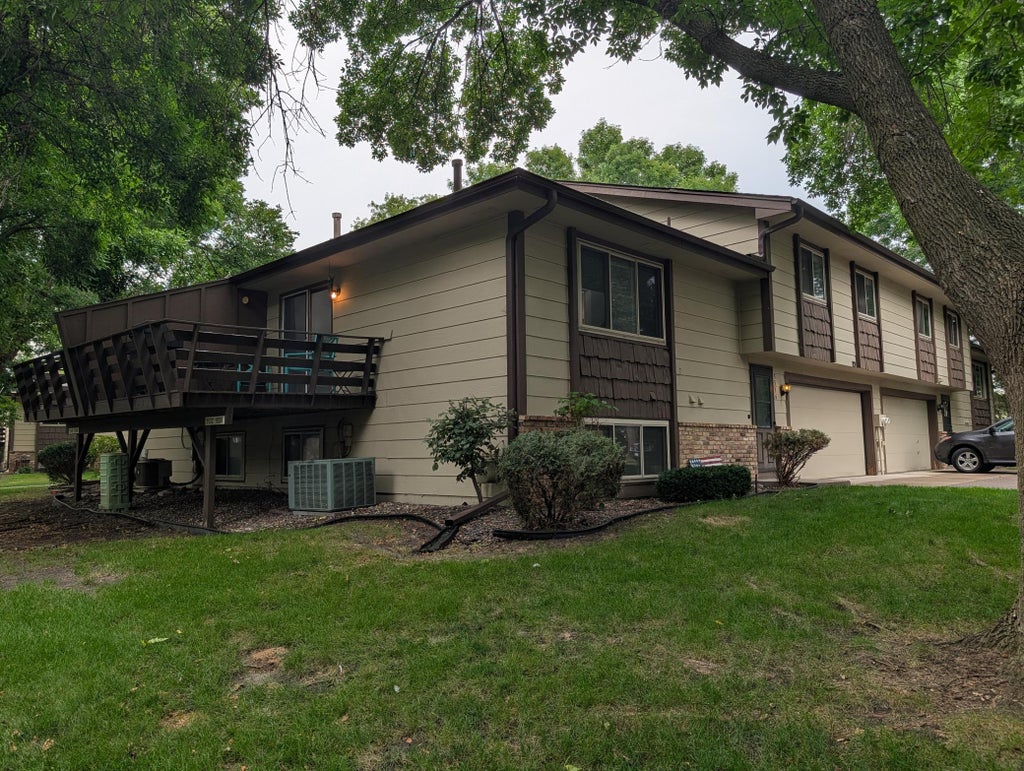 Photo of 5536 Aldrich Drive N, Brooklyn Center, MN 55430 (MLS # 7123434)