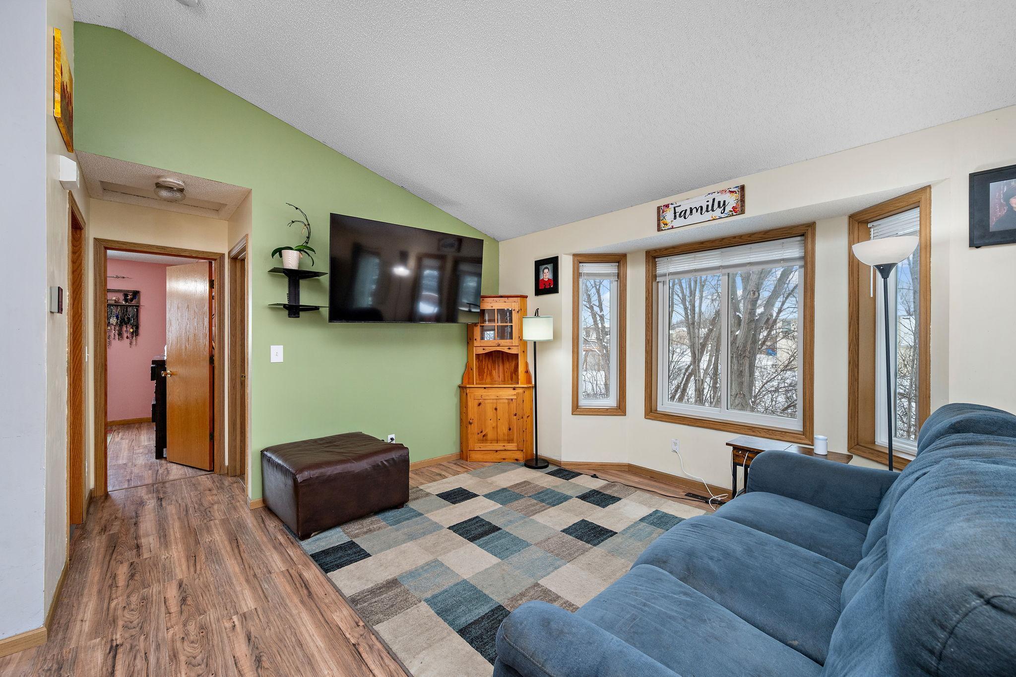 10242 52nd Street NE