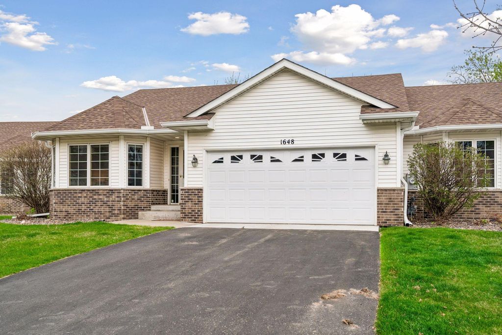 Photo of 1648 Cohansey Street, Saint Paul, MN 55117 (MLS # 7027502)