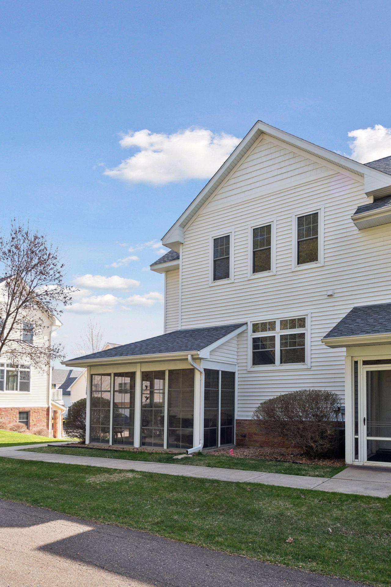 2133 Village Trail
