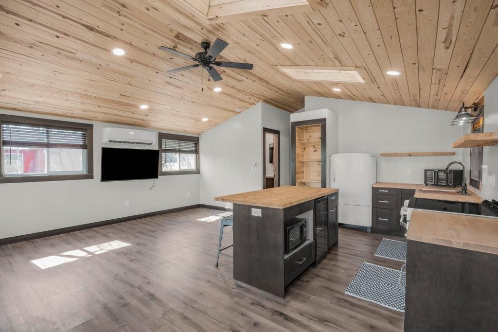 Photo of 27843 Lakelawn Drive, Lindstrom, MN 55045 (MLS # 7049663)