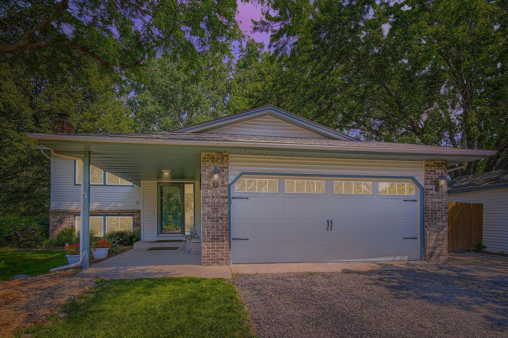 Photo of 11132 100th Place N, Maple Grove, MN 55369 (MLS # 7027696)