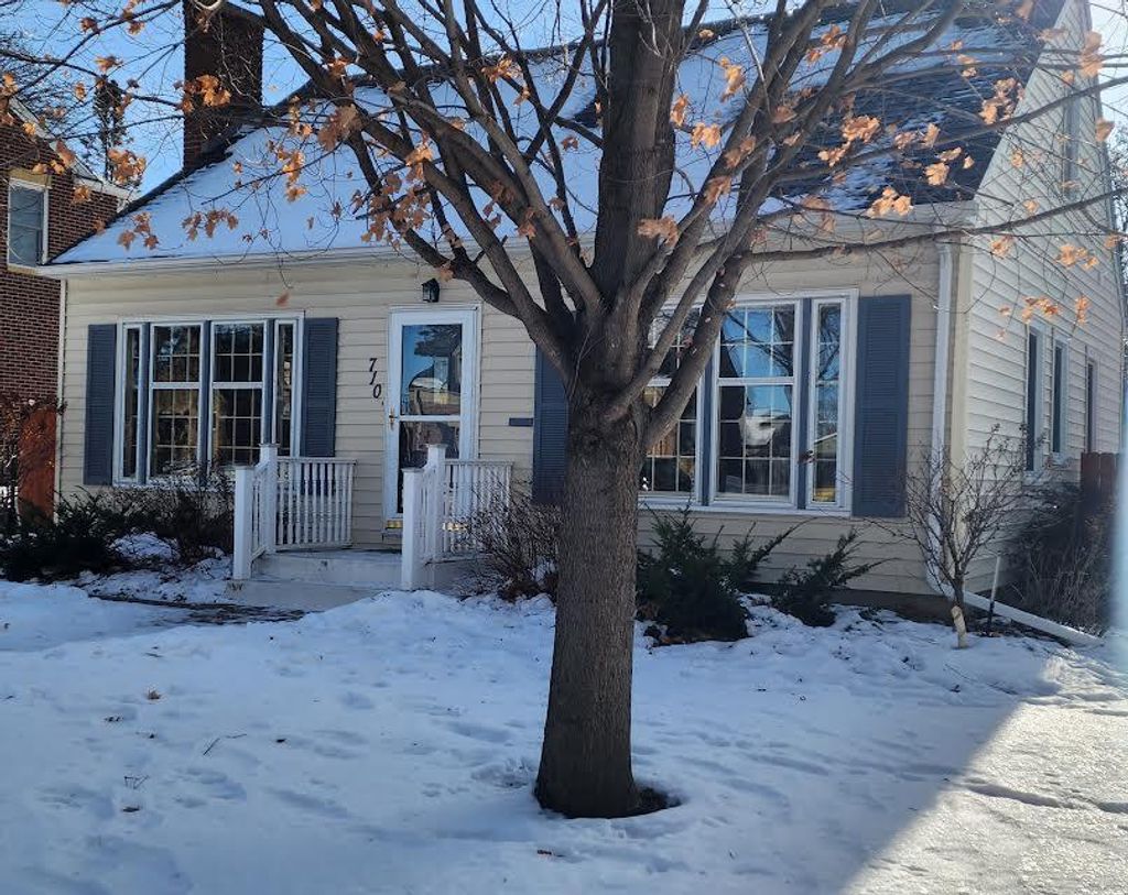 Photo of 710 E 5th Street, Redwood Falls, MN 56283 (MLS # 7000649)