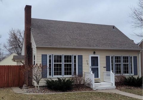 Photo of 710 E 5th Street, Redwood Falls, MN 56283 (MLS # 7000649)