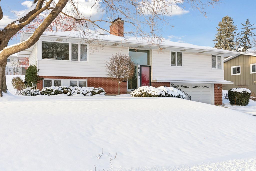 Photo of 8108 W Franklin Avenue, Saint Louis Park, MN 55426 (MLS # 6821515)