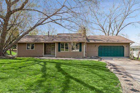 Photo of 17082 Hamilton Drive, Lakeville, MN 55044 (MLS # 7056368)