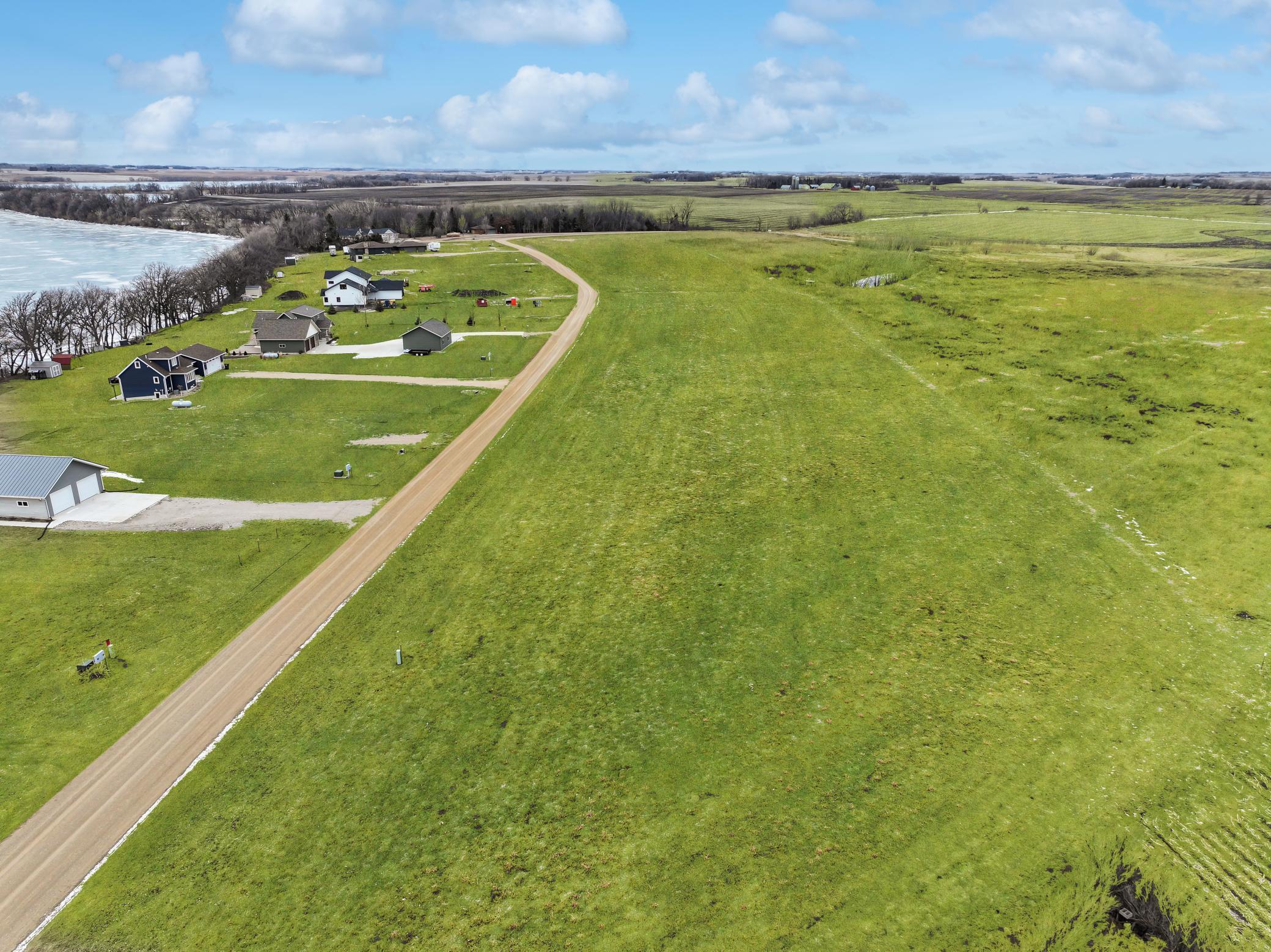 Prime back lots for sale near Lake Sarah!