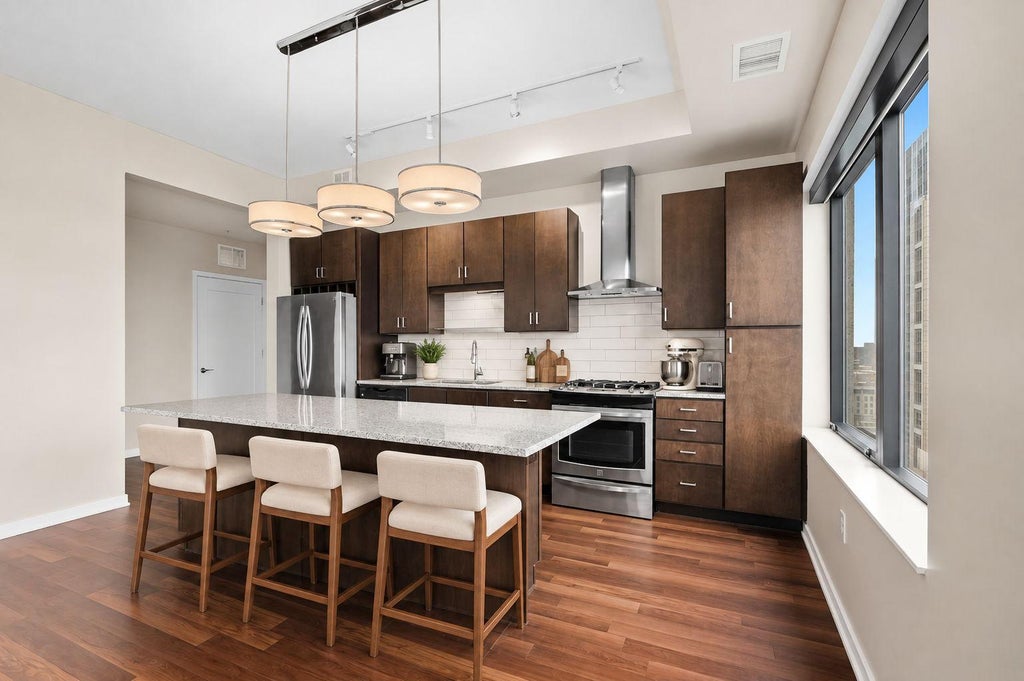 Photo of 465 Nicollet Mall #2301, Minneapolis, MN 55401 (MLS # 7151791)