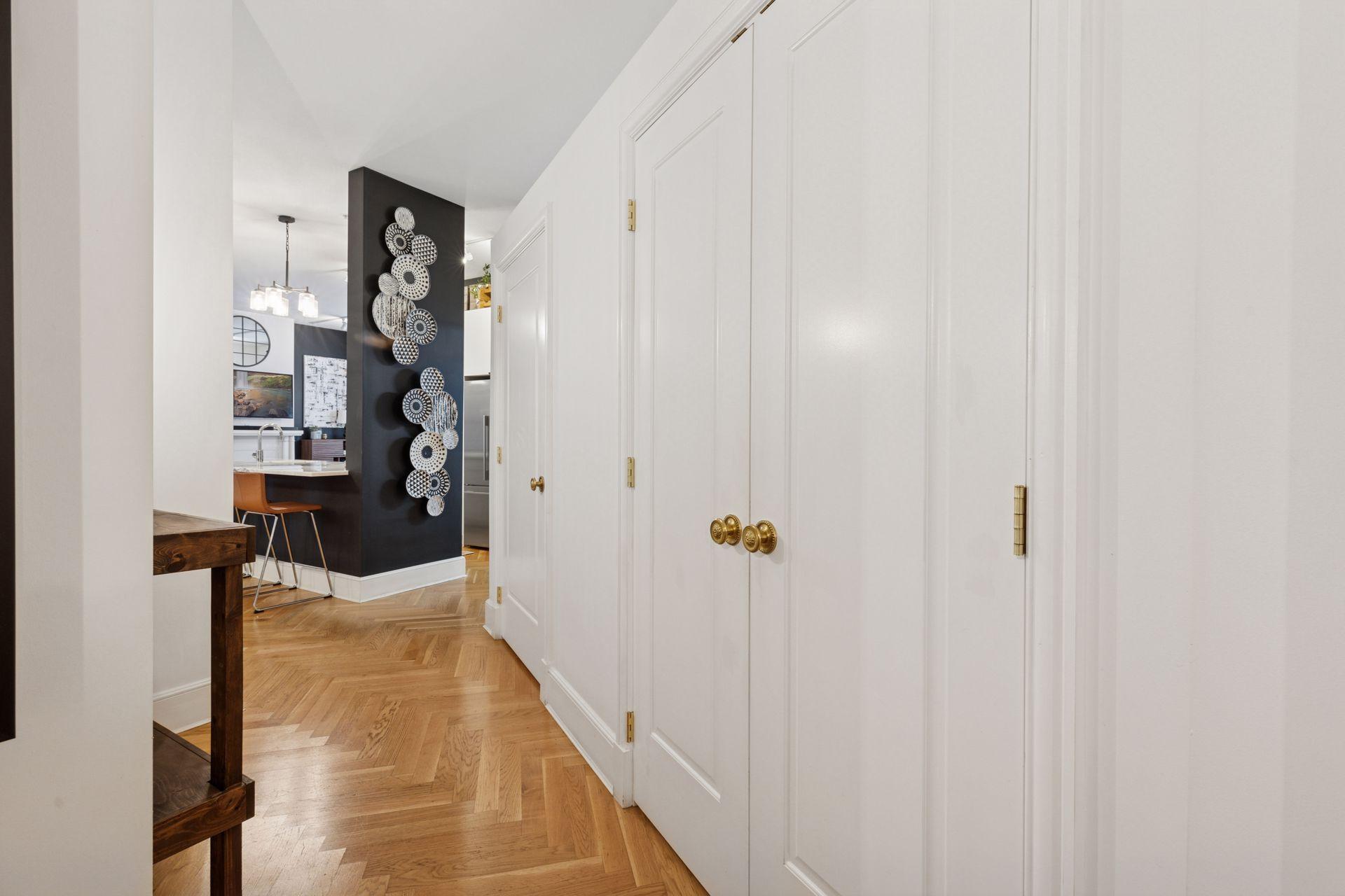270 4th Street E 301