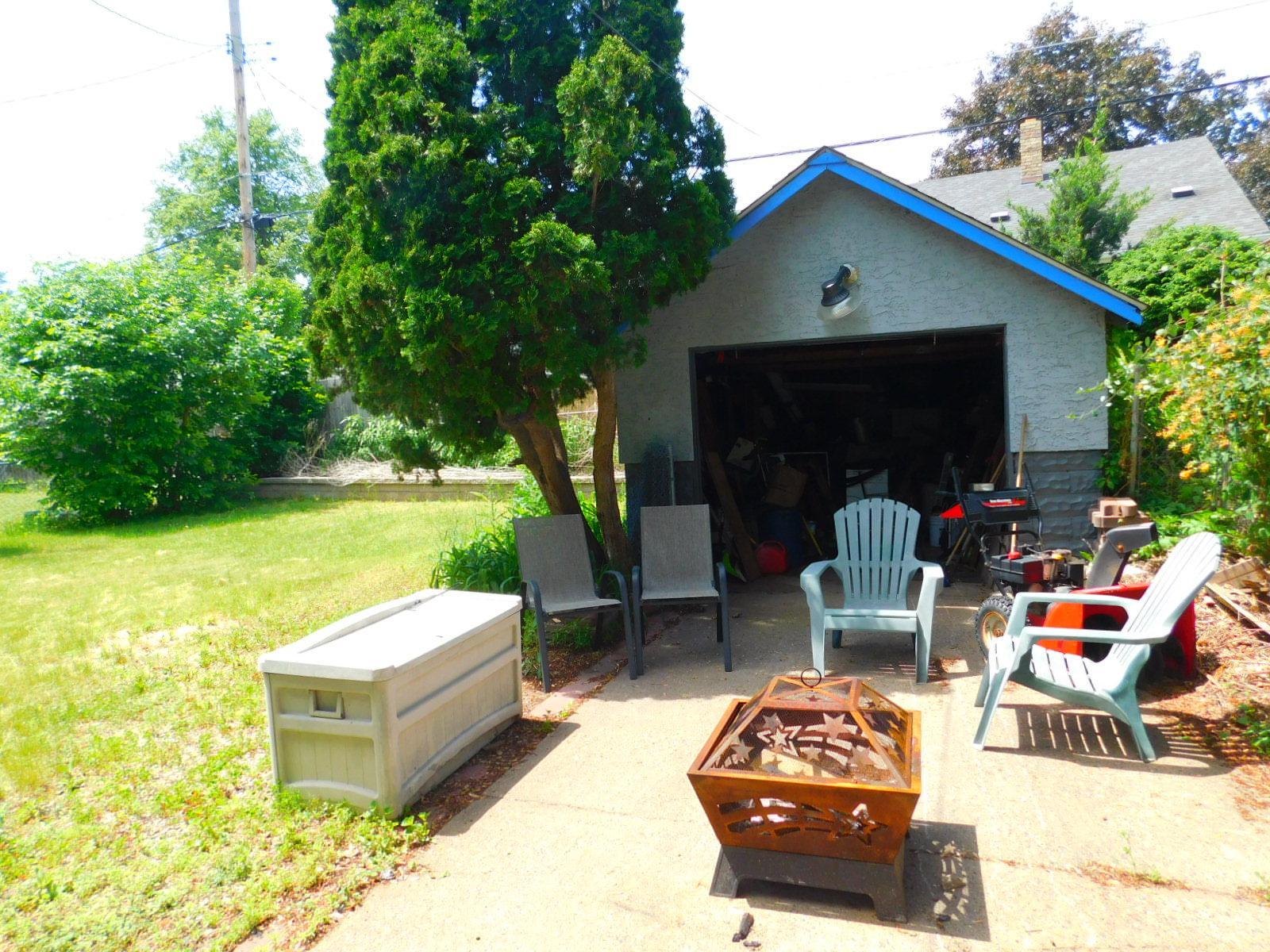 2127 Nokomis Avenue