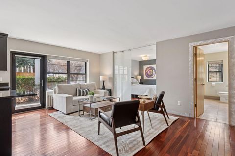 2201 3rd Avenue S 102 Minneapolis MN 55404