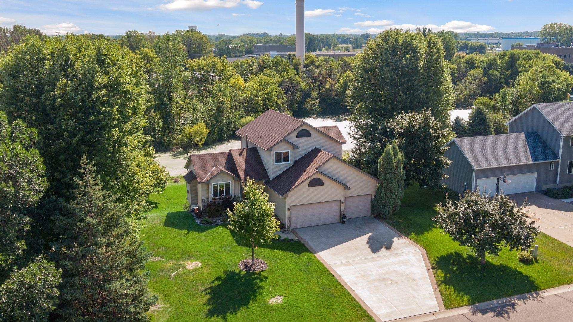 7084 Cottonwood Court