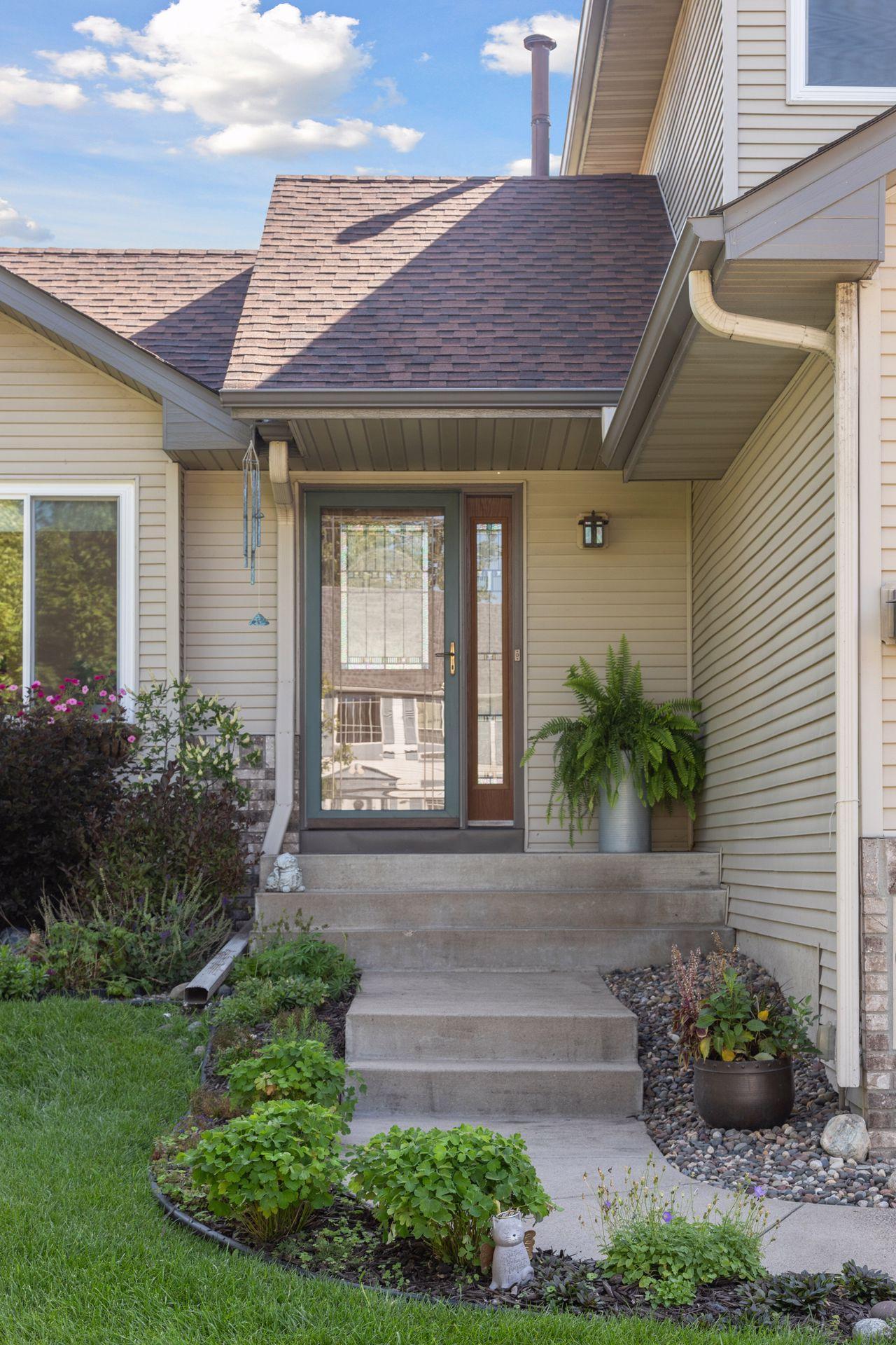 7084 Cottonwood Court