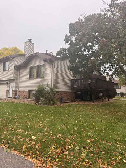 Photo of 8576 S Maplebrook Circle, Brooklyn Park, MN 55445 (MLS # 6809283) Photo of 8576 S Maplebrook Circle, Brooklyn Park, MN 55445 (MLS # 6809283)