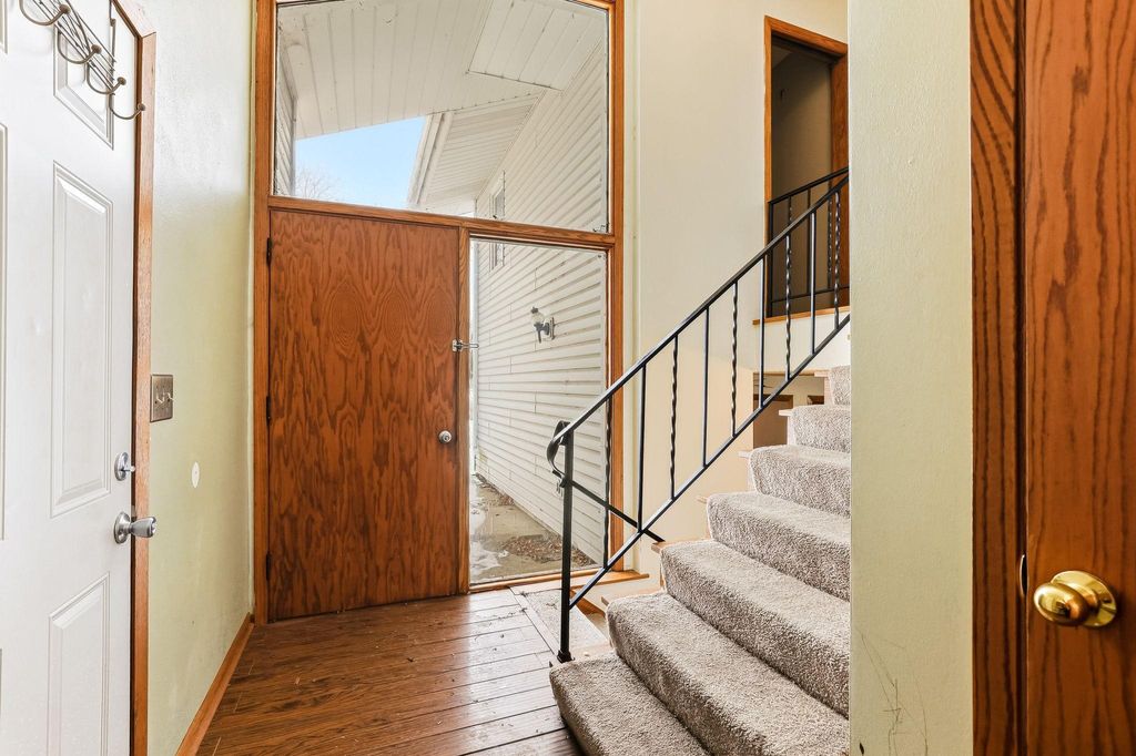 Photo of 916 Honeysuckle Lane, Farmington, MN 55024 (MLS # 7002151)