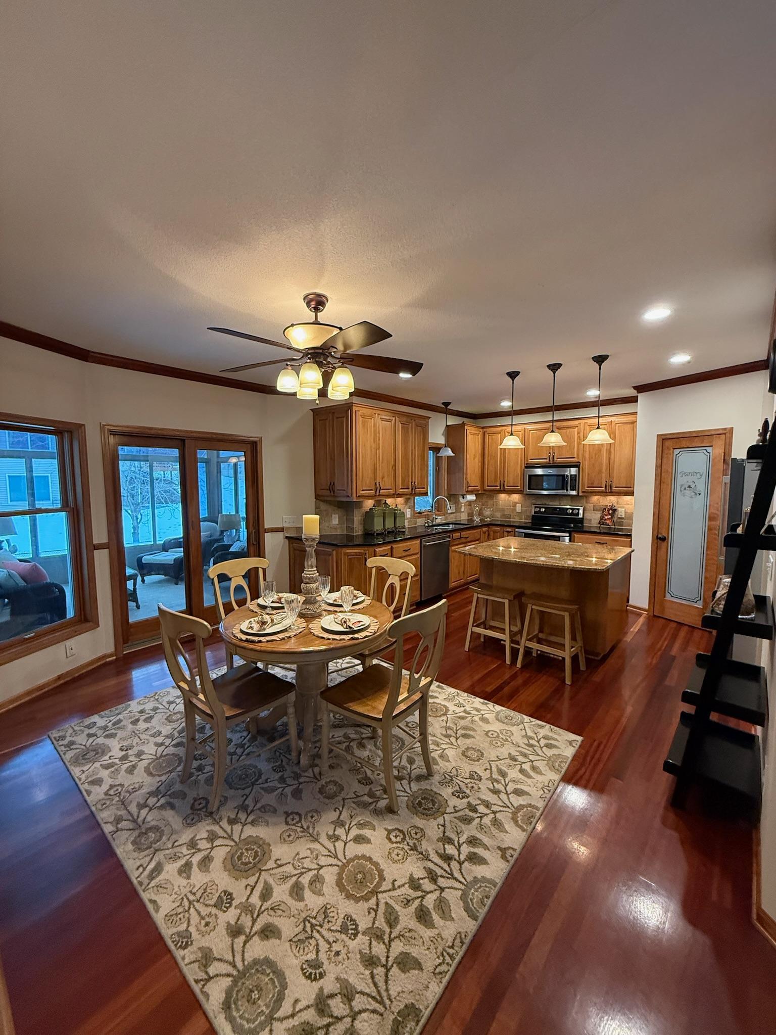 340 S Owasso Boulevard W