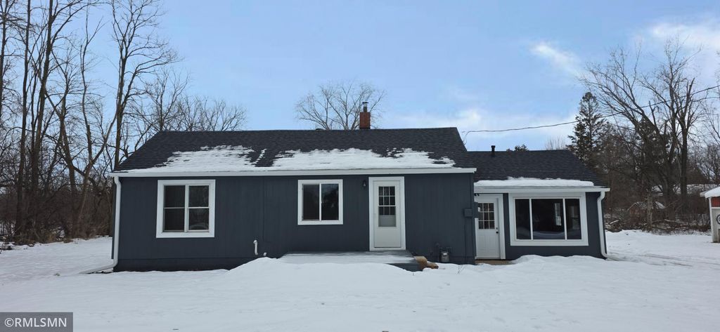 Photo of 515 Central Drive E, Braham, MN 55006 (MLS # 7015107)