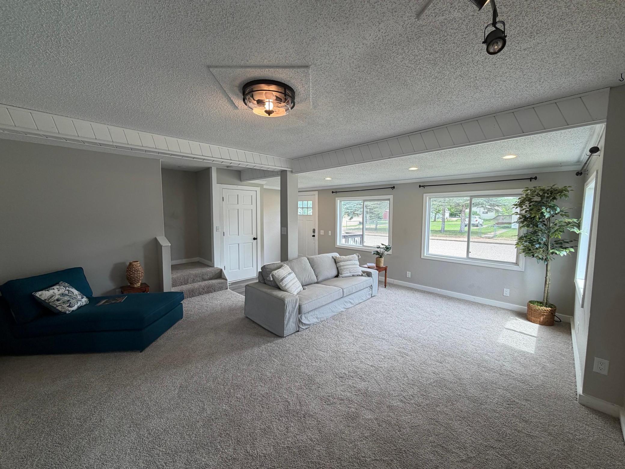 112 Viola Avenue