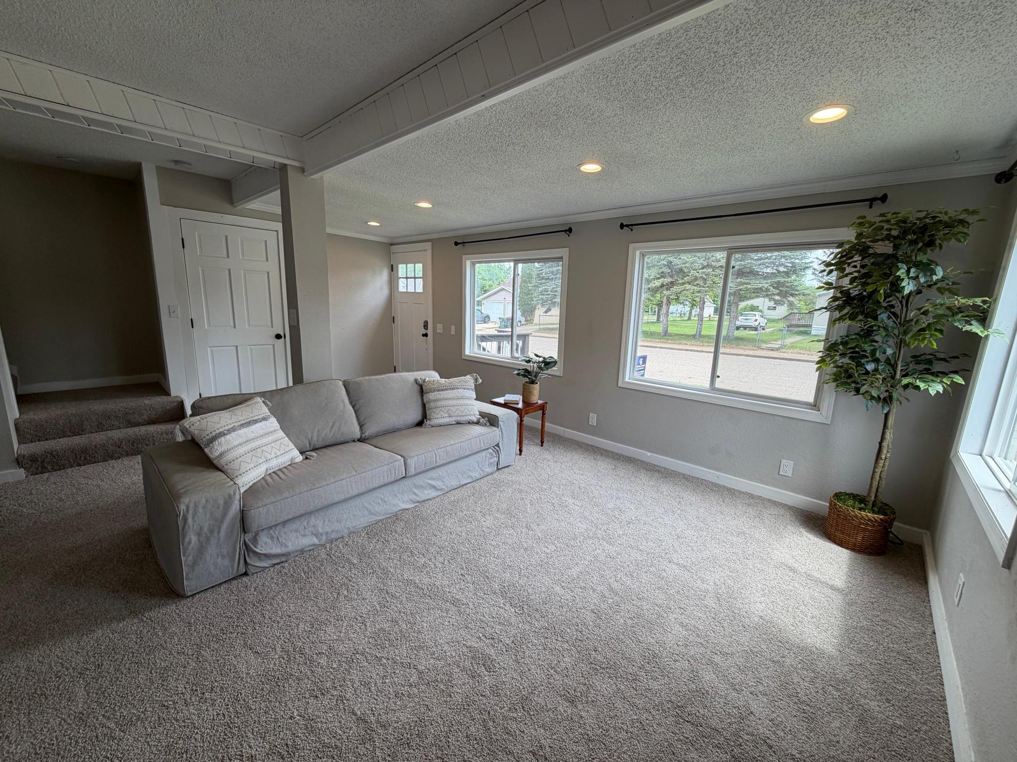 112 Viola Avenue
