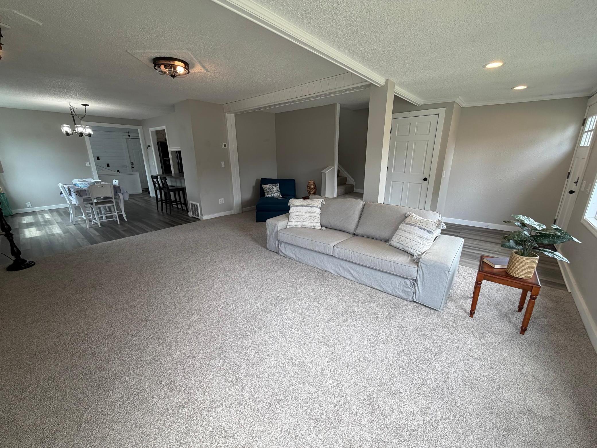 112 Viola Avenue