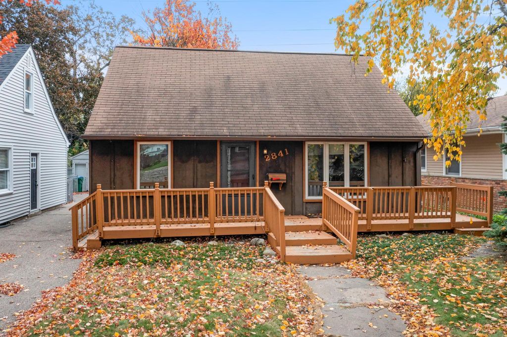 Photo of 2841 Brunswick Avenue S, Saint Louis Park, MN 55416 (MLS # 6808104)