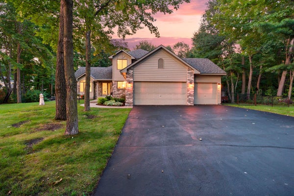 2733 158TH AVE NE, ANDOVER, MN 55304 - Image 3142c24c1cd4ec804c3d75c227abcd8a/3942604160