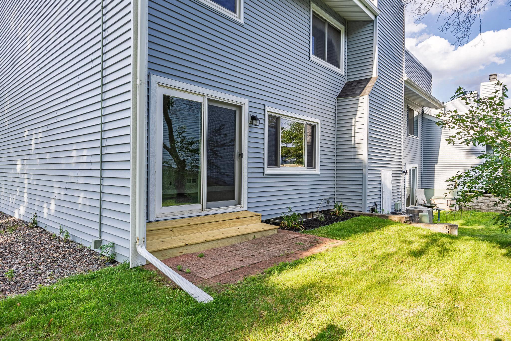101 Canabury Court