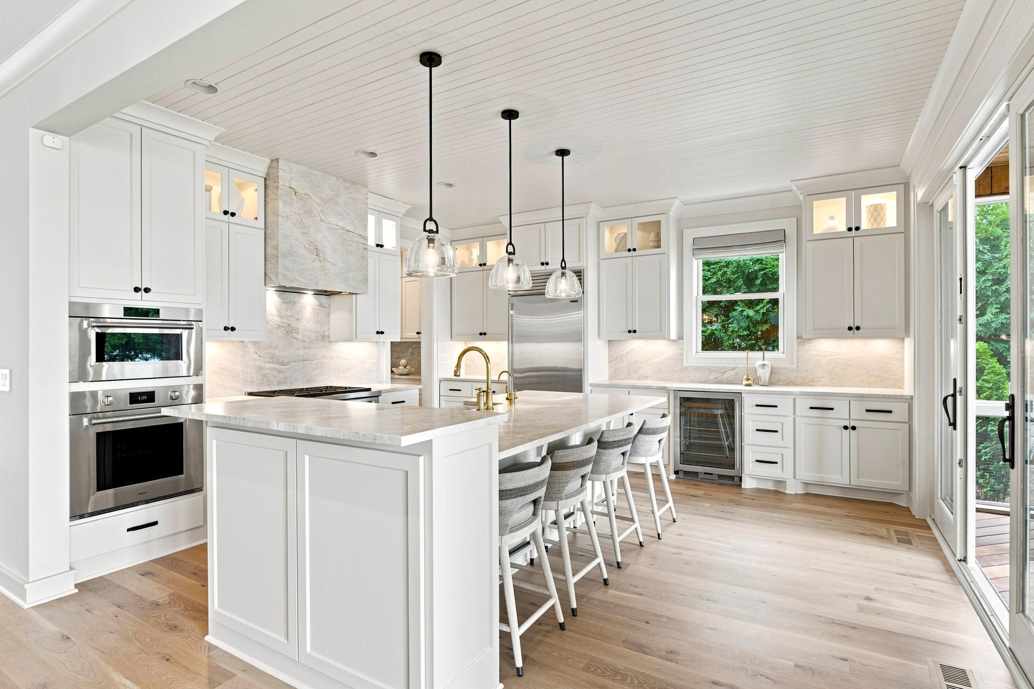 2412 Lafayette Road