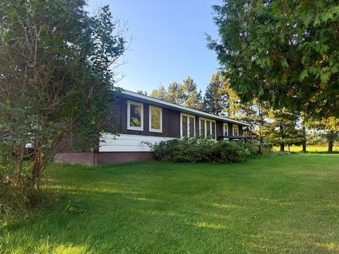 18863 State Highway 65 Goodland MN 55742