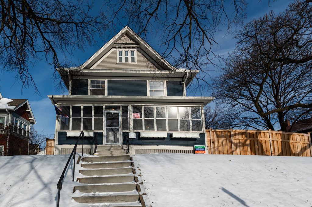 Photo of 865 St Clair Avenue, Saint Paul, MN 55105 (MLS # 7009773)
