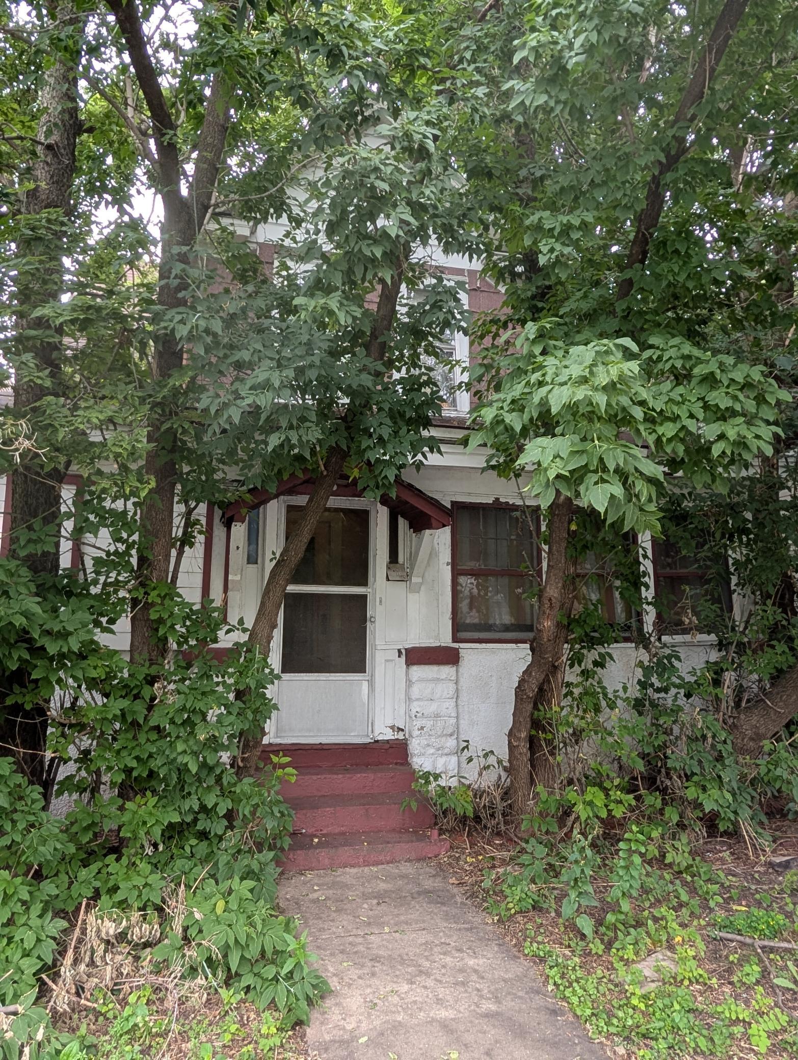 3321 Hennepin Avenue