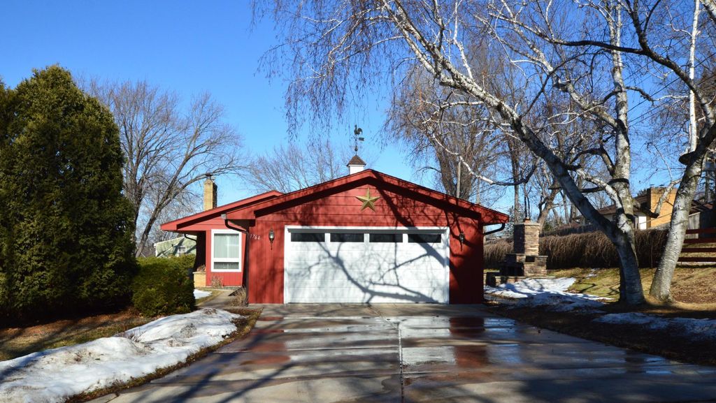 Photo of 1764 Maryknoll Avenue, Maplewood, MN 55109 (MLS # 7020954)