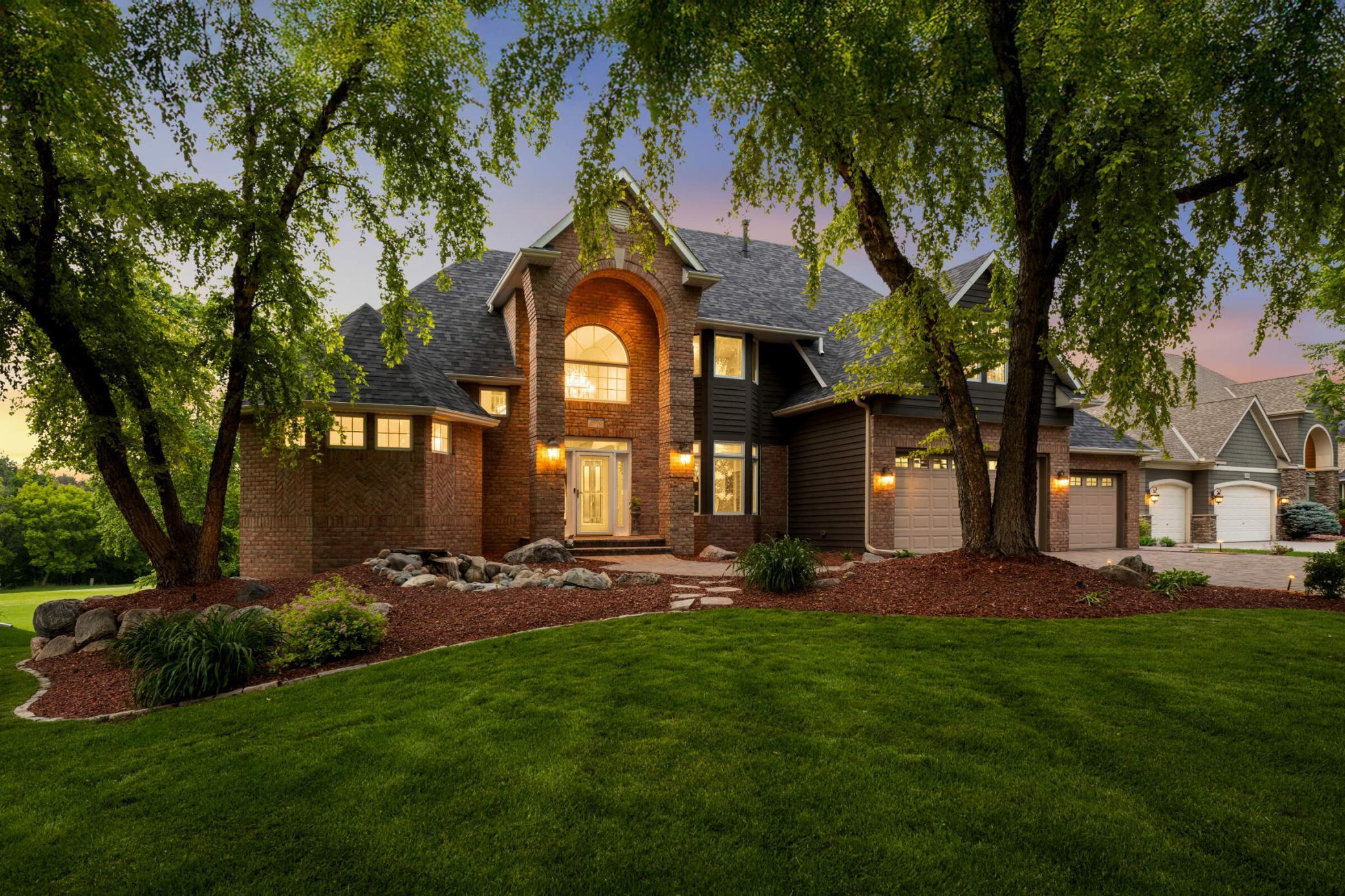 2896 Fox Trail NW