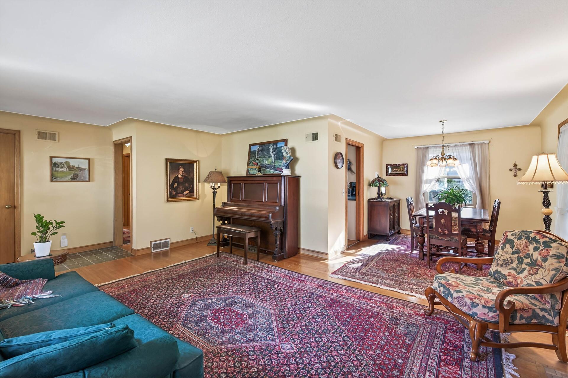 5641 Aldrich Avenue S